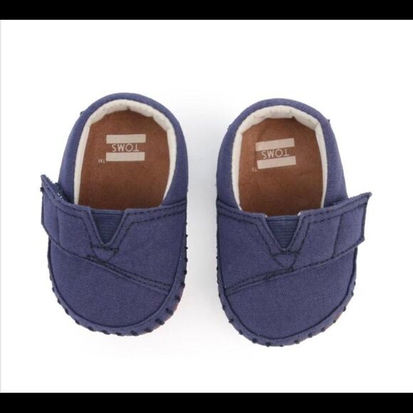 Tiny Toms: Crib Alpargata Navy Canvas Flats - Picture 2 of 8